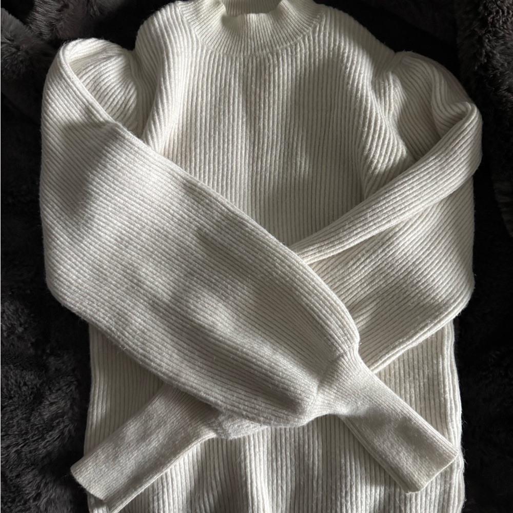 Line & Dot Mock Neck Cream Sweater